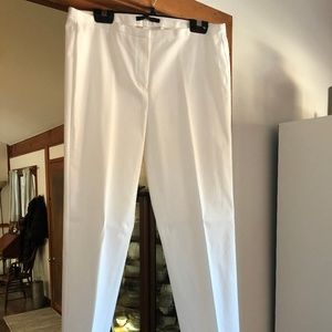 Elie Tahari White Cropped Pants